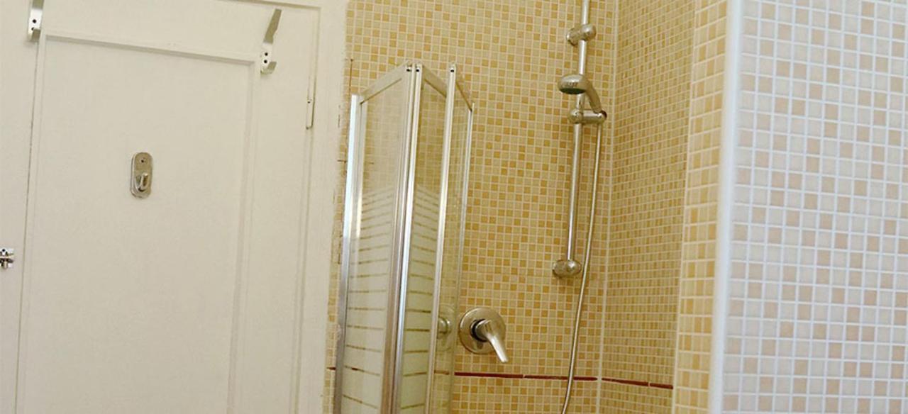 Kamchu Apartments: Viale Libia Рим Екстериор снимка