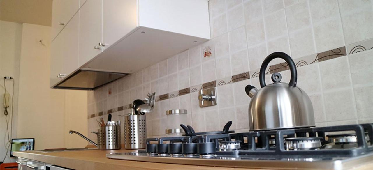 Kamchu Apartments: Viale Libia Рим Екстериор снимка